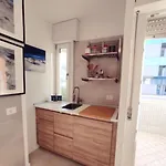 شقة Flat Just Few Steps From The *