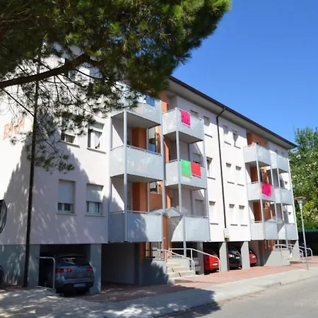 Flat Just Few Steps From The * Bibione