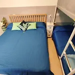 Flat Just Few Steps From The Lägenhet *